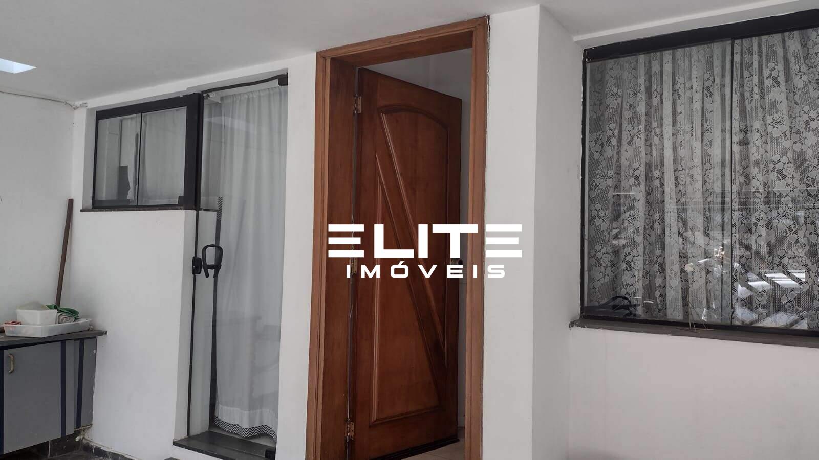 Sobrado à venda no Santa Maria: 