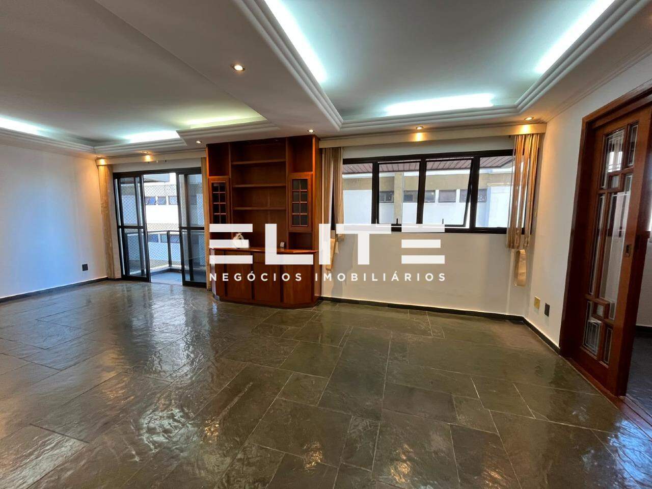 Apartamento para aluguel no Centro: 