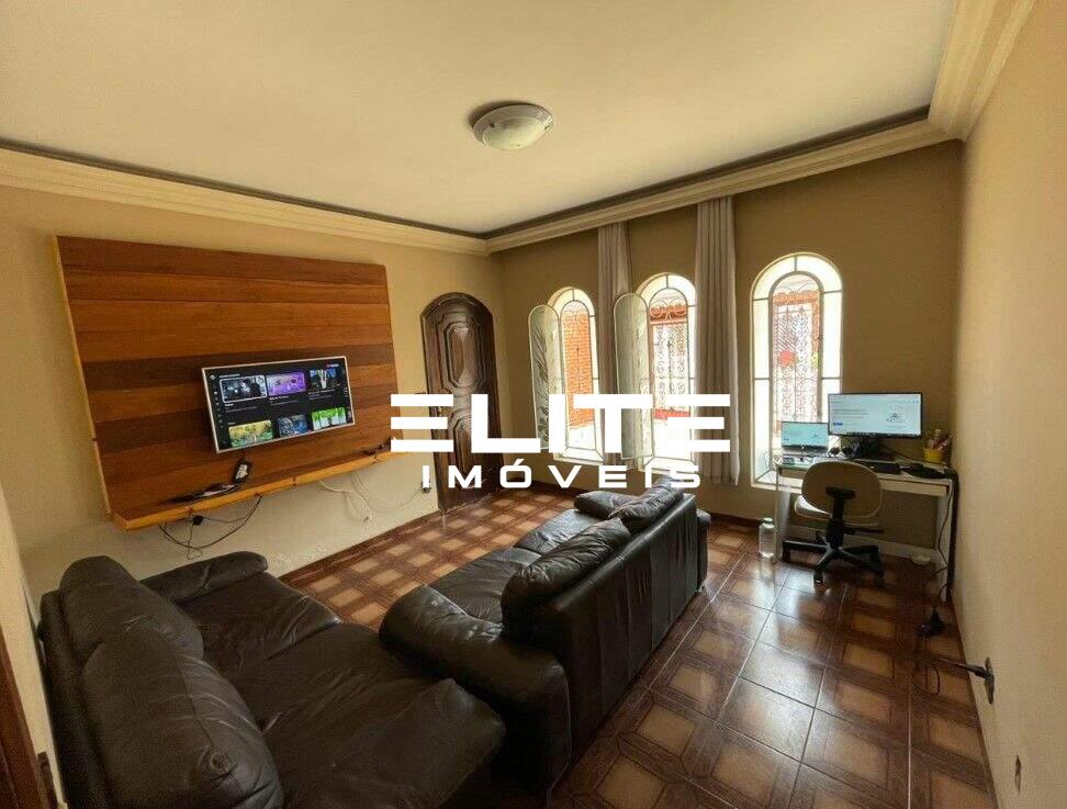 Casa à venda no Vila Scarpelli: 