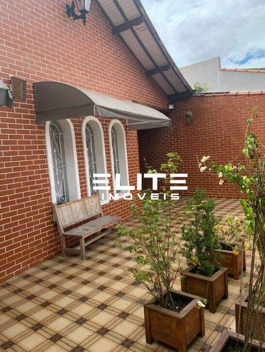 Casa à venda no Vila Scarpelli: 