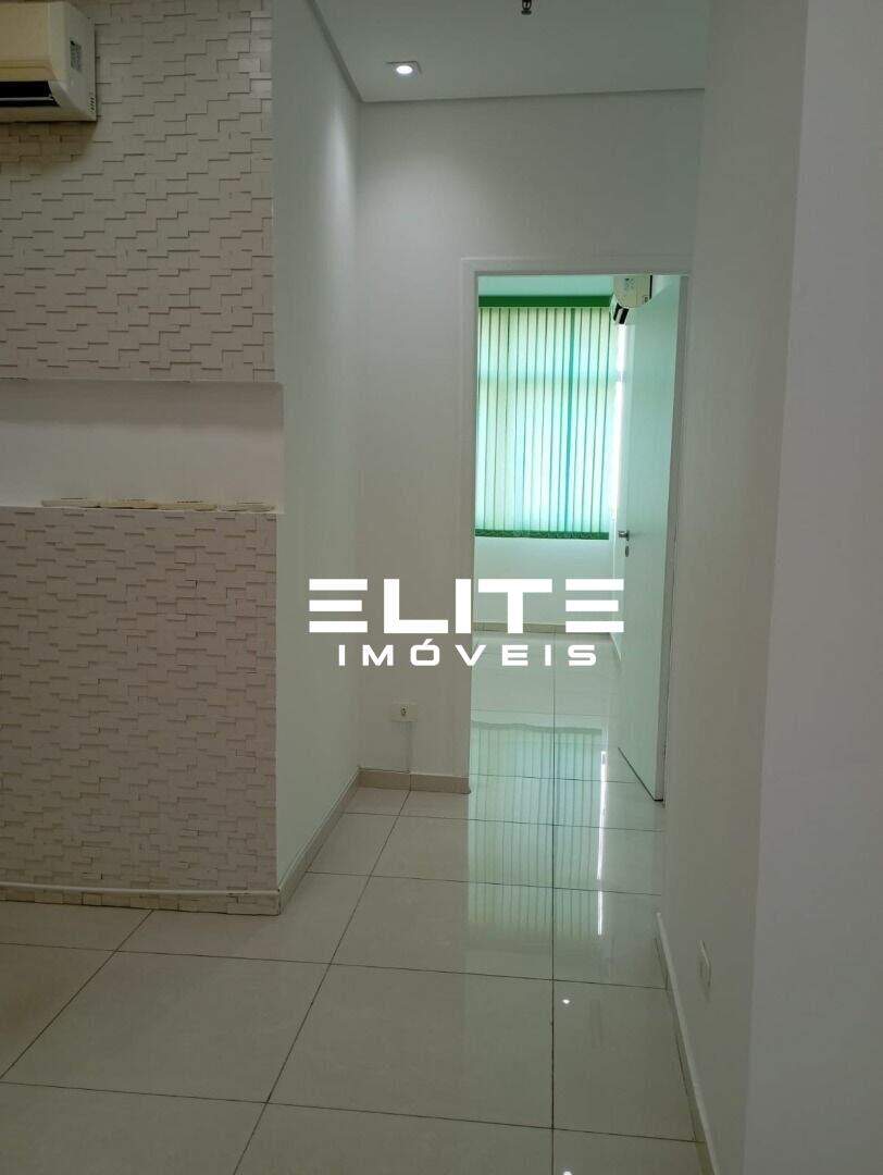 Sala à venda no Centro: 