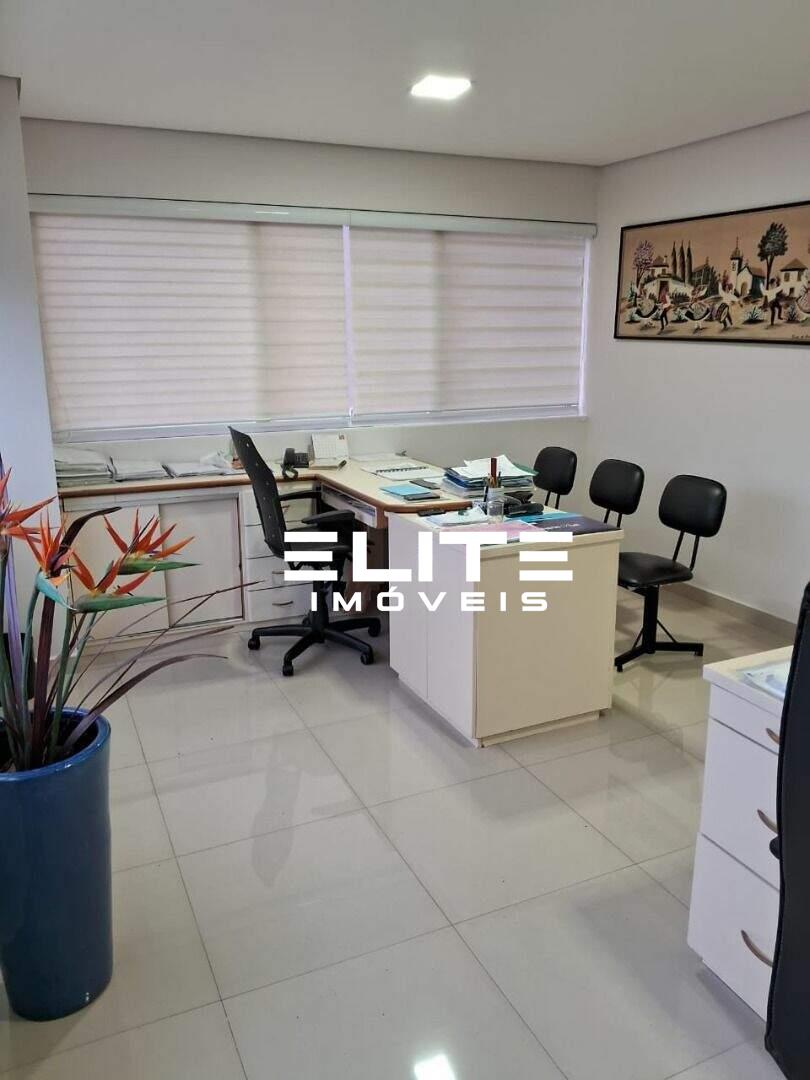 Sala à venda no Centro: 