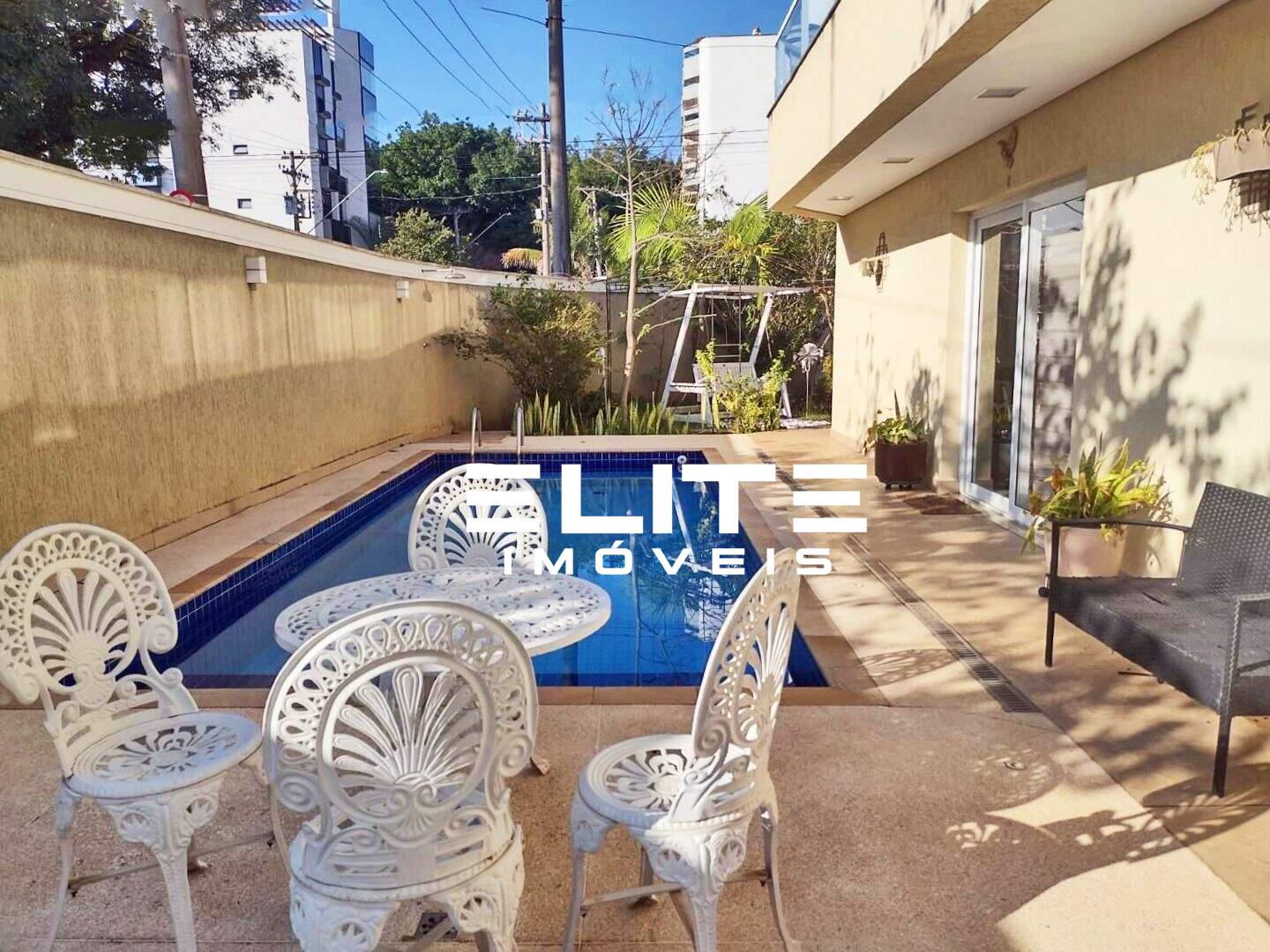 Sobrado à venda no Jardim São Caetano: 