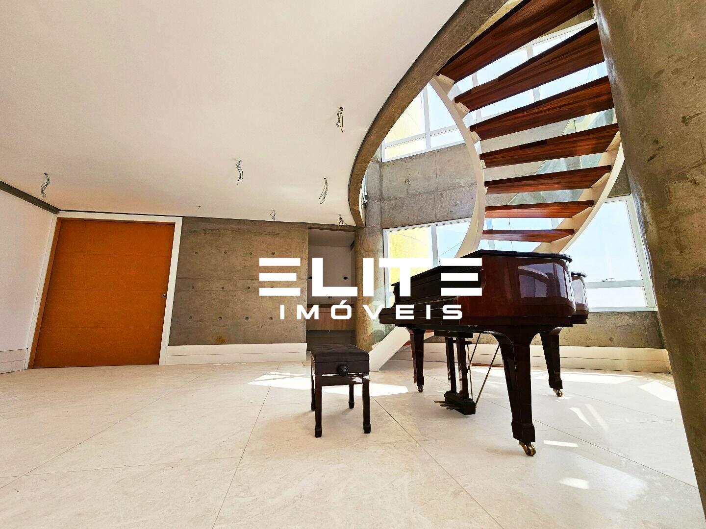 Cobertura à venda no Bairro Jardim: 