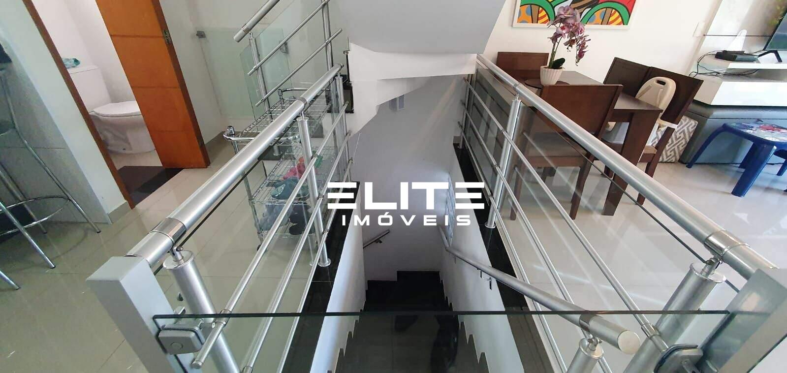 Sobrado à venda no Bairro Jardim: 