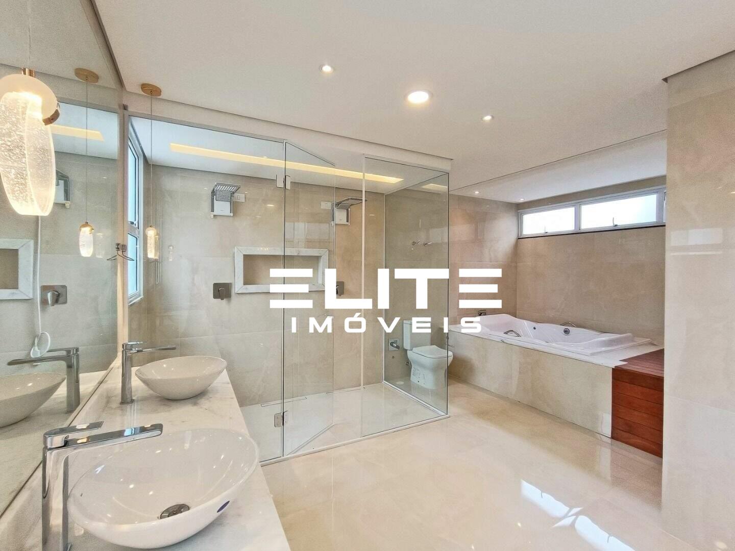 Sobrado à venda no Cerâmica: 