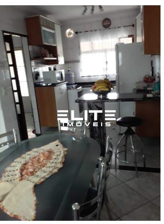 Sobrado à venda no Jardim Utinga: 