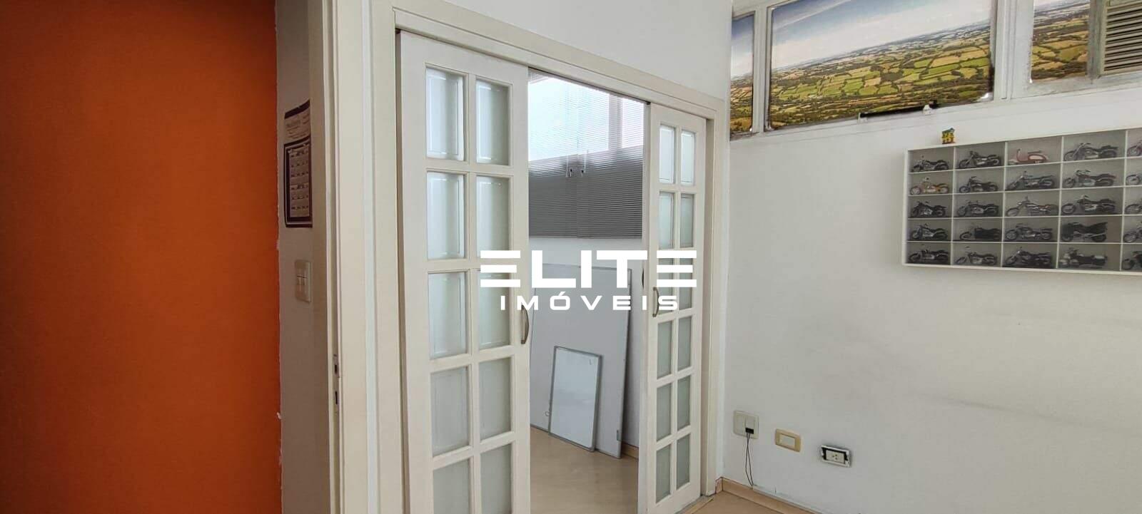 Sala à venda no Centro: 