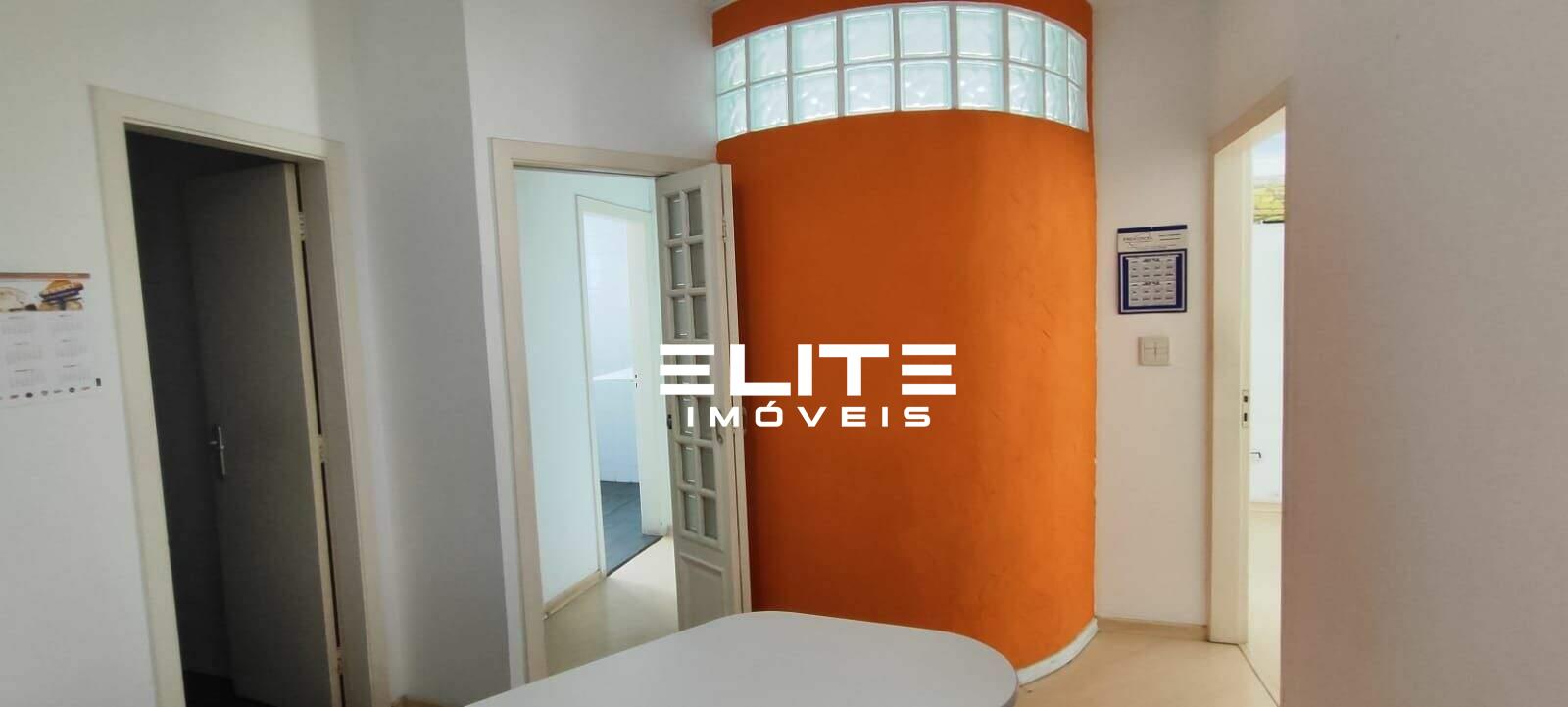 Sala à venda no Centro: 