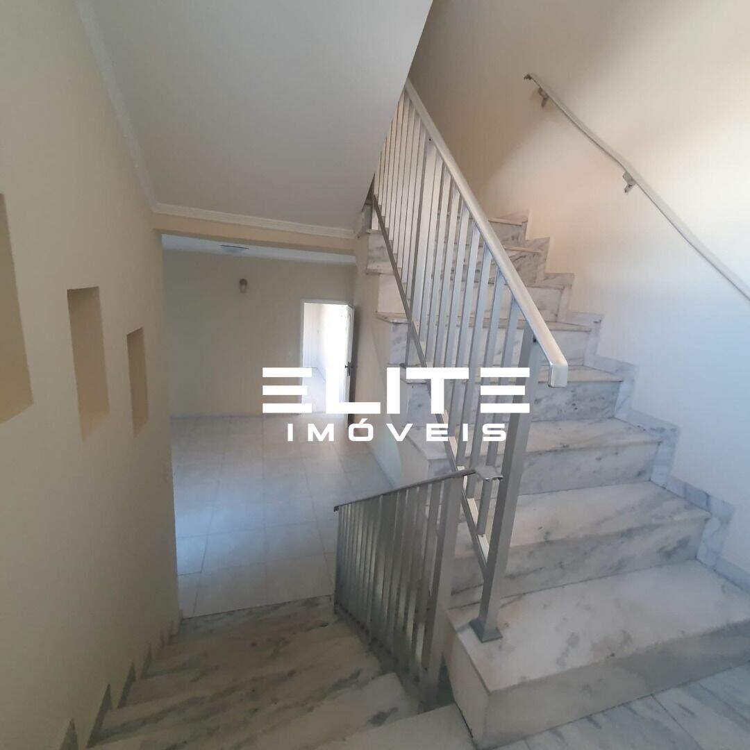 Sobrado à venda no Vila Eldízia: 