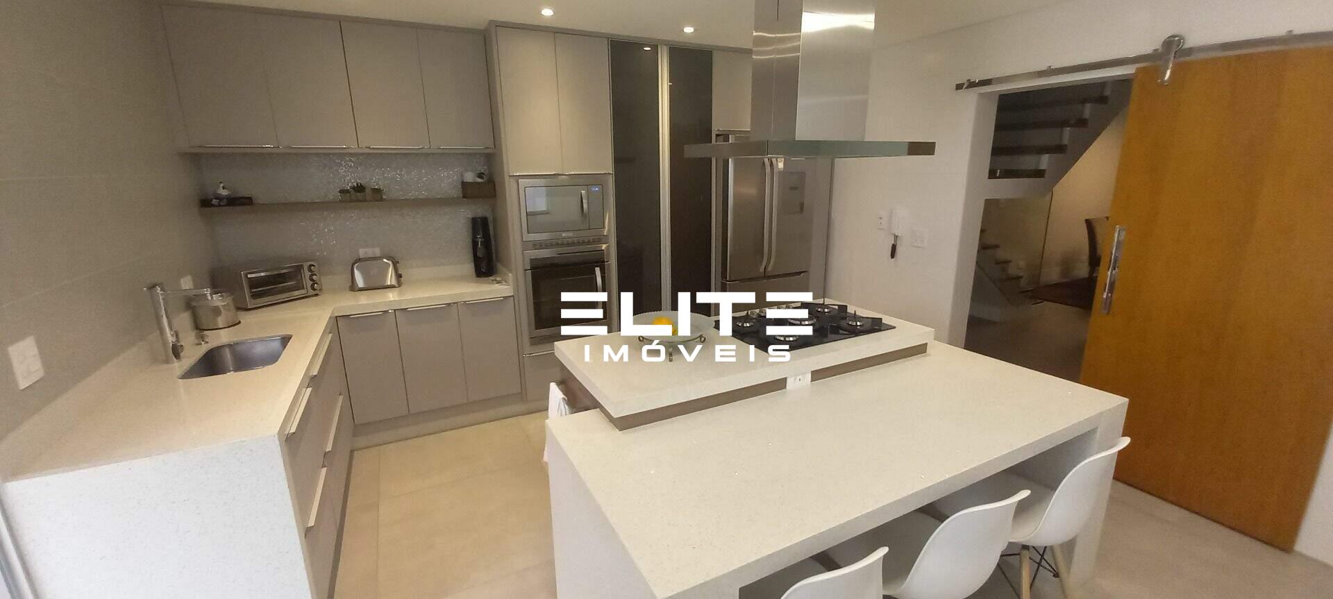 Sobrado à venda no Jardim Bom Pastor: 