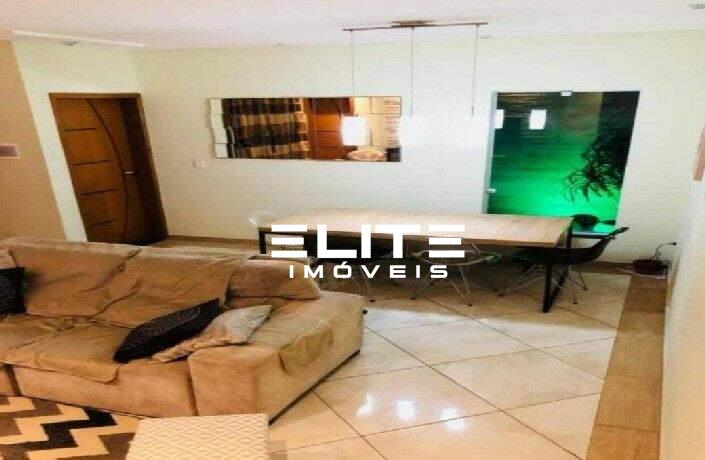 Sobrado à venda no Vila Humaitá: 