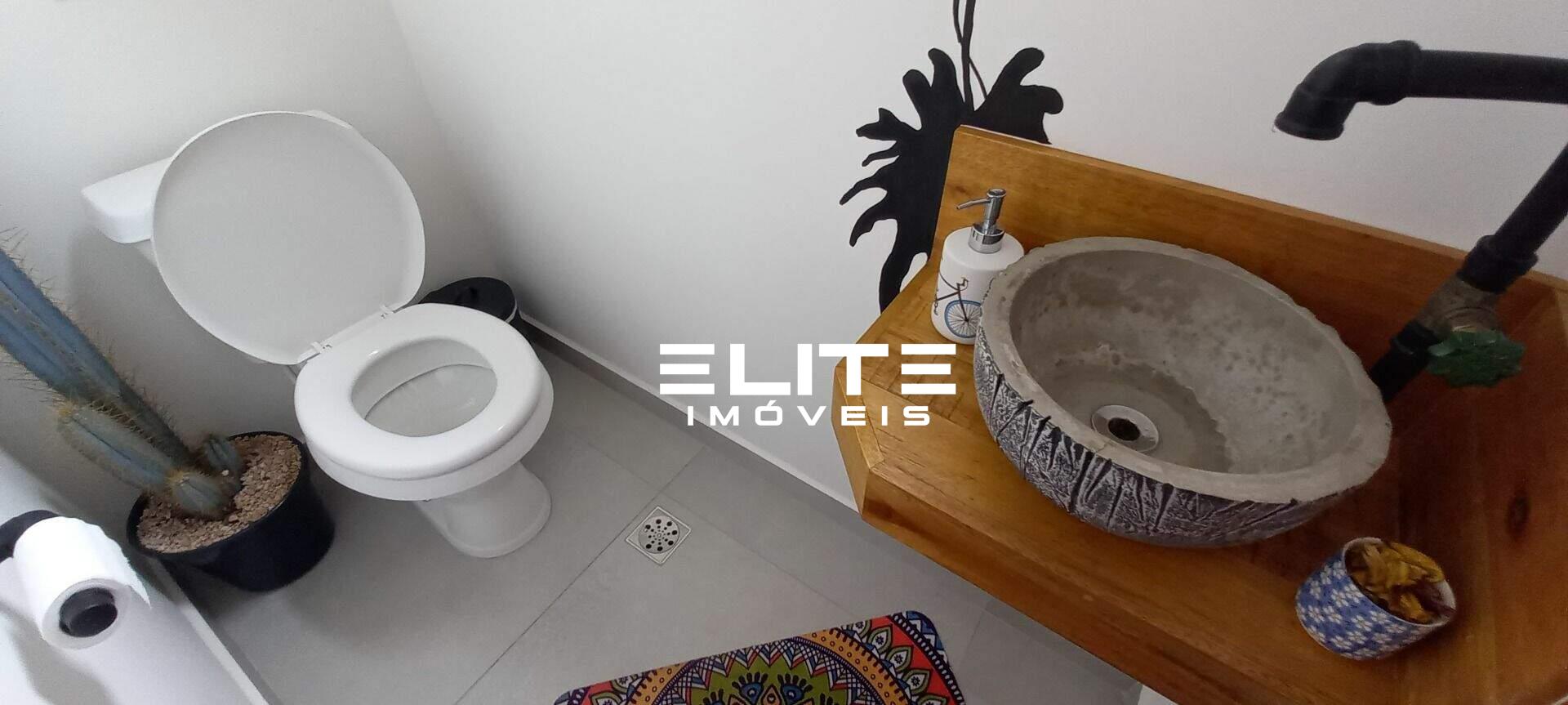 Sobrado à venda no Vila Santa Teresa: 