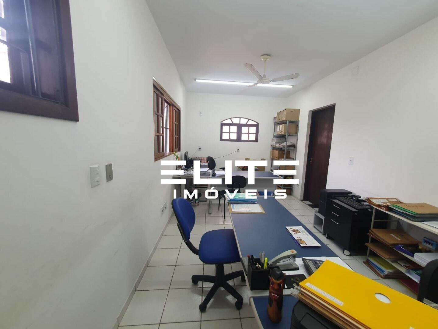 Prédio à venda no Centro: 