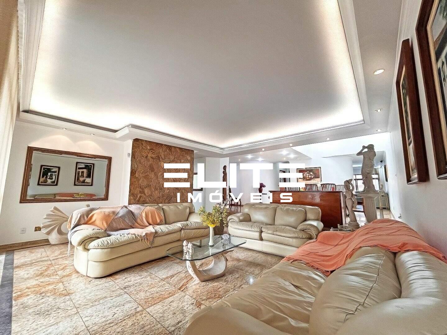 Sobrado à venda no Silveira: 