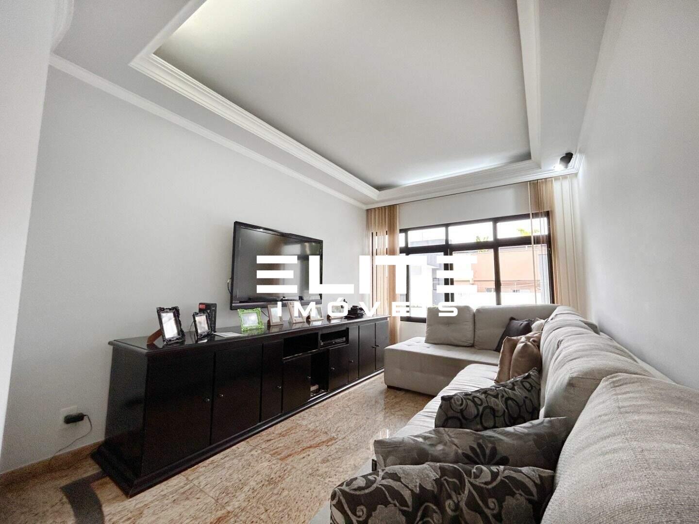 Sobrado à venda no Silveira: 