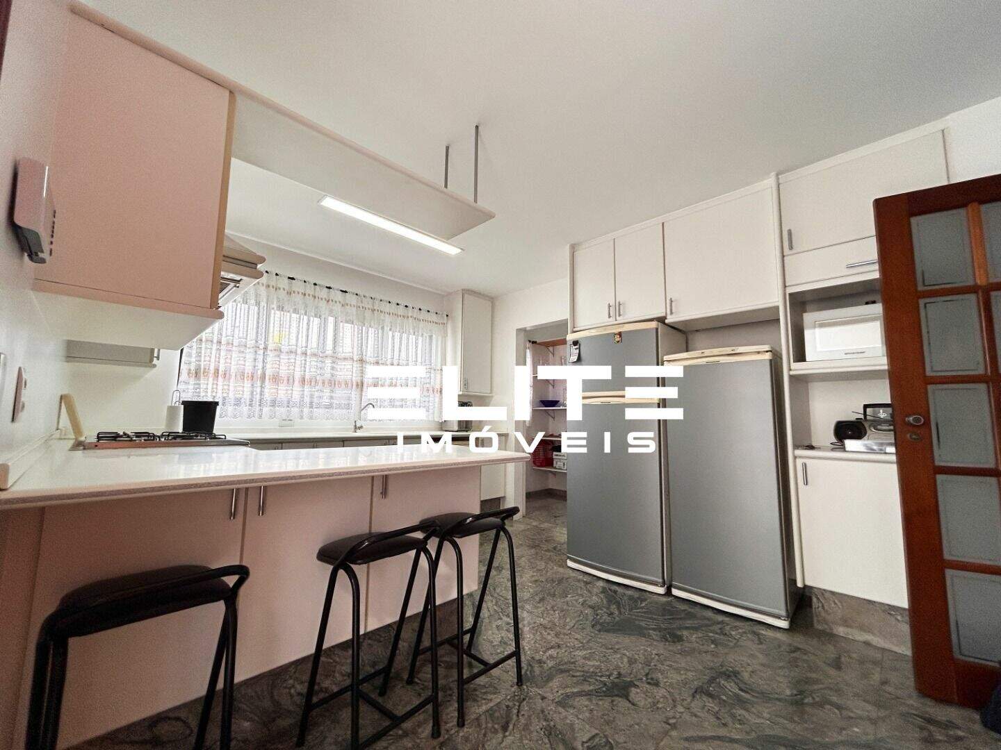 Sobrado à venda no Silveira: 