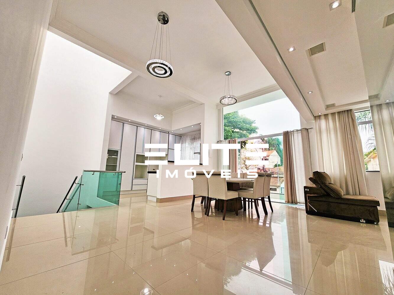 Sobrado à venda no Bairro Jardim: 