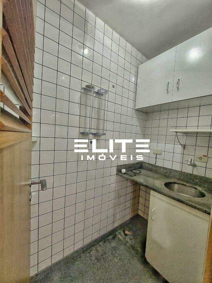 Sala à venda no Centro: 