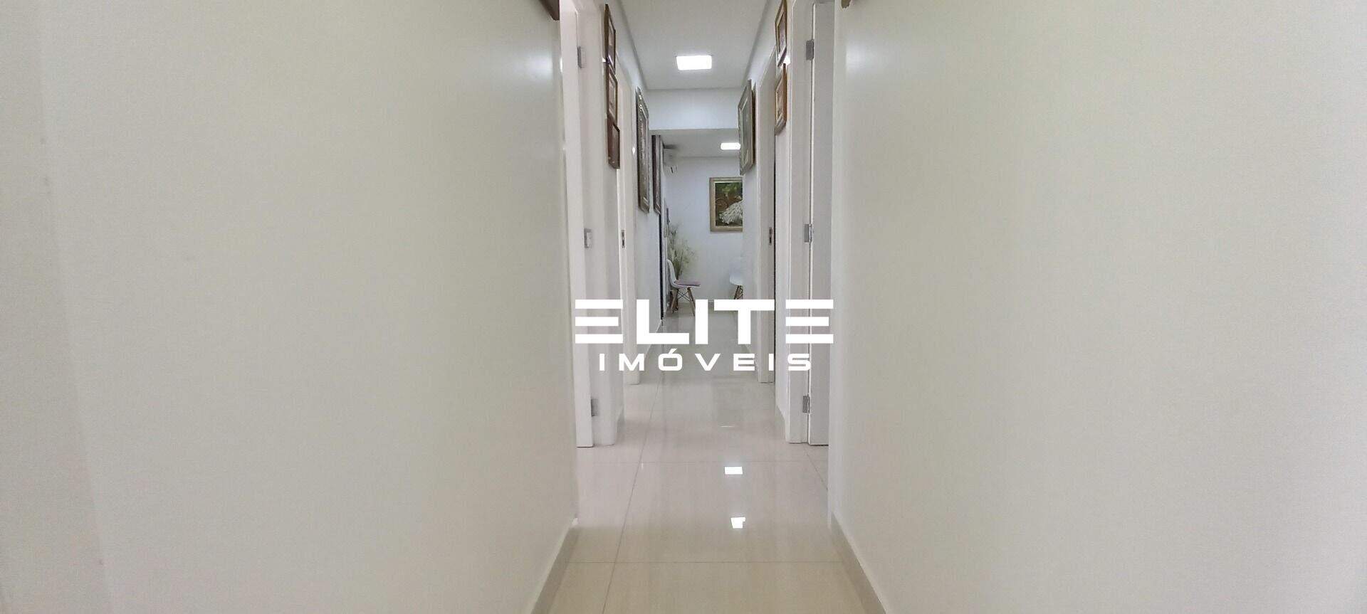 Sala à venda no Centro: 