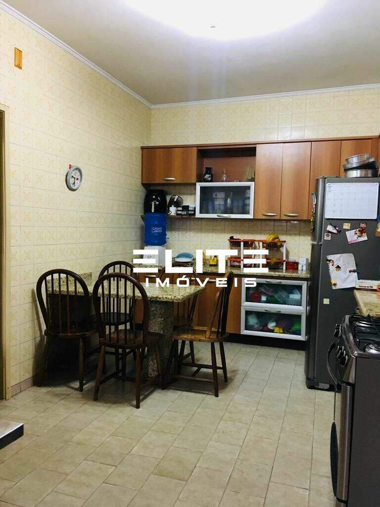 Sobrado à venda no Santa Maria: 