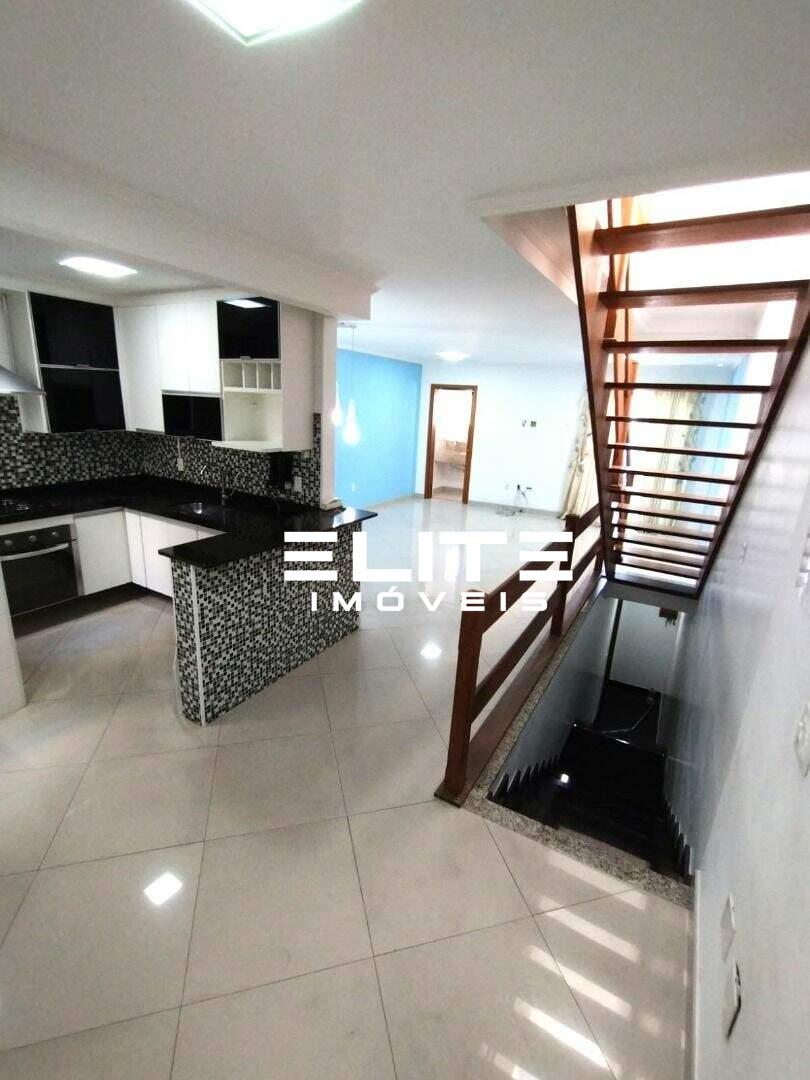 Sobrado à venda no Vila América: 