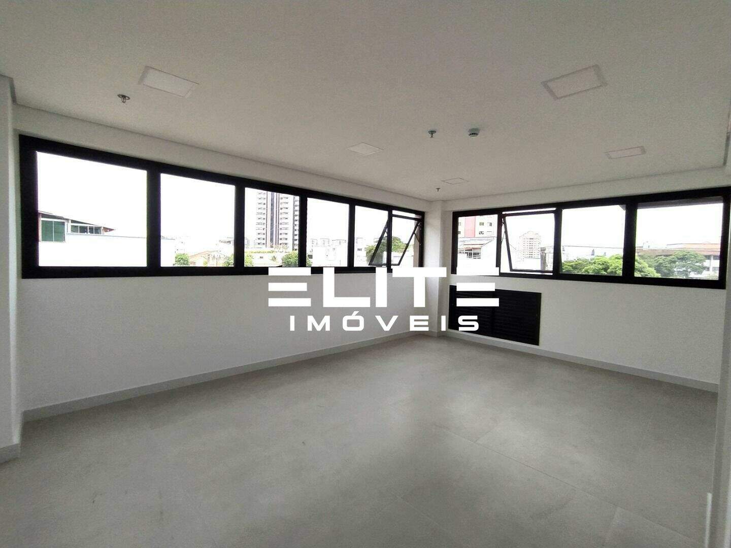 Sala à venda no Vila Assunção: 