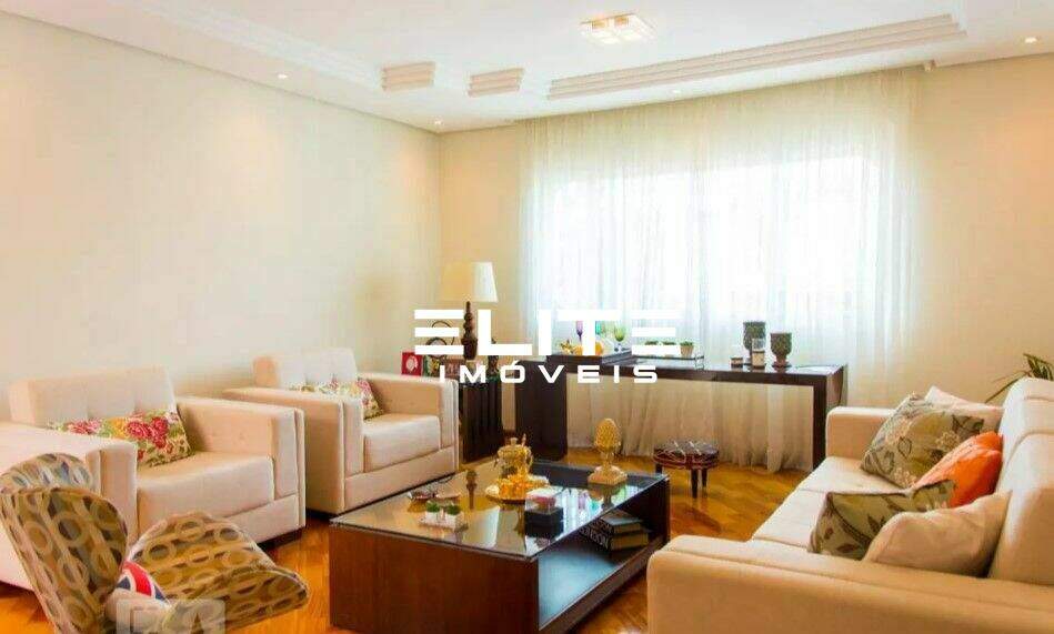 Sobrado à venda no Vila Scarpelli: 