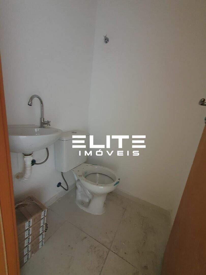 Sala à venda no Centro: 