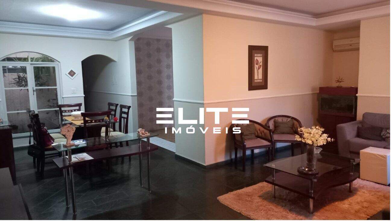 Casa à venda no Bairro Jardim: 