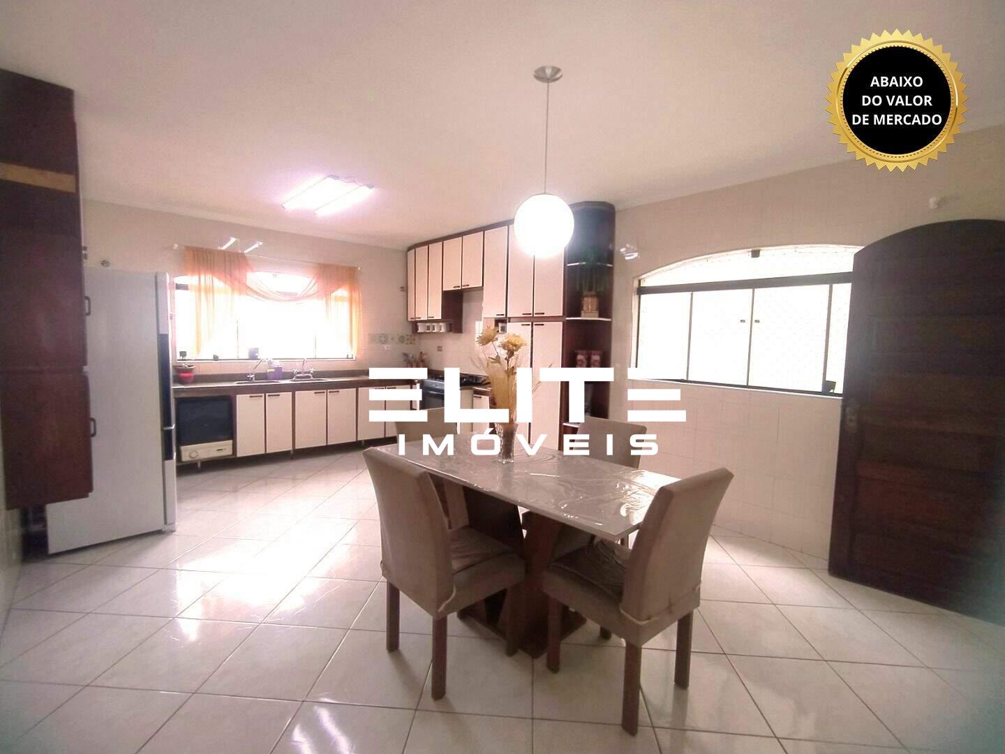 Sobrado à venda no Vila Tibiriçá: 