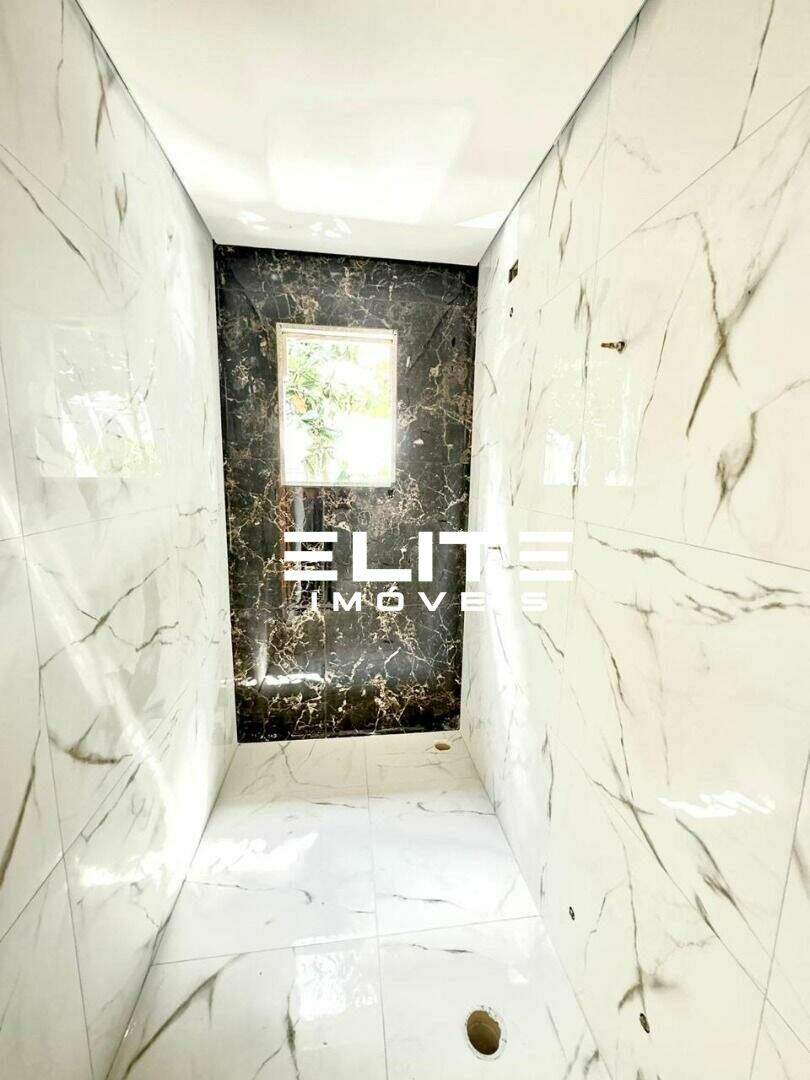 Sobrado à venda no Jardim Santo Antônio: 