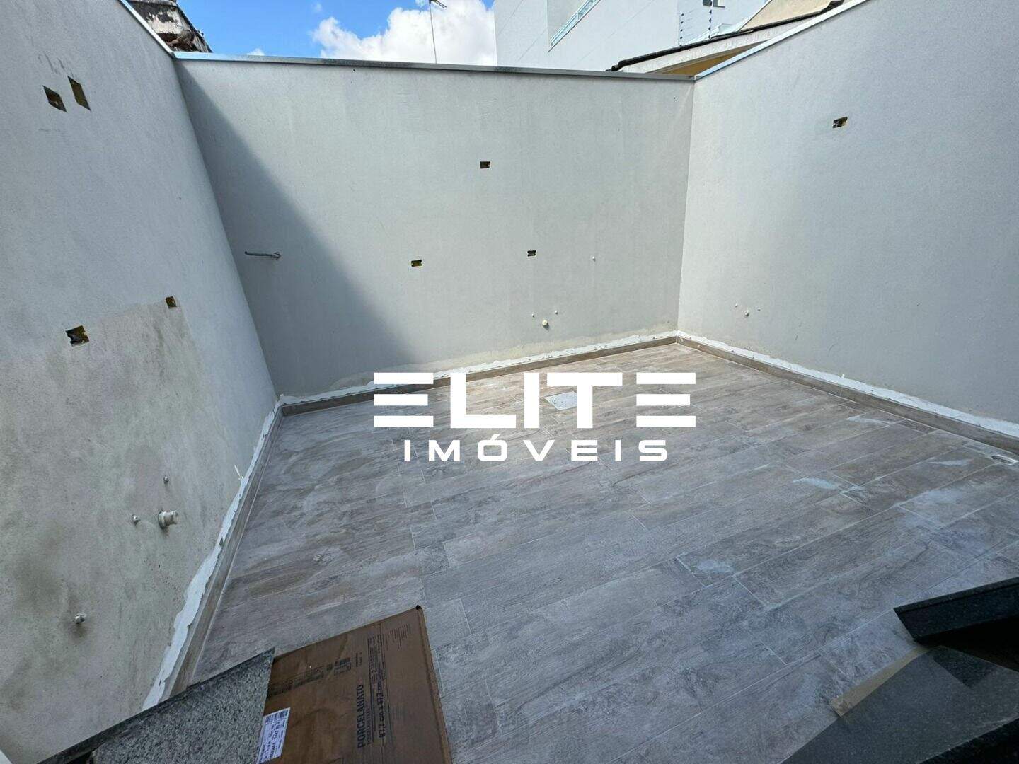 Sobrado à venda no Jardim Santo Antônio: 