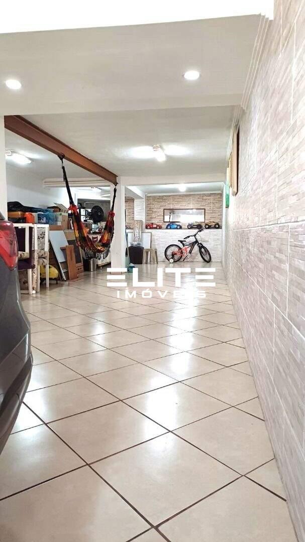 Sobrado à venda no Vila Scarpelli: 