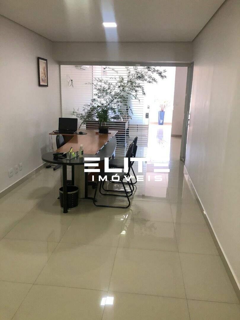 Sala à venda no Centro: 