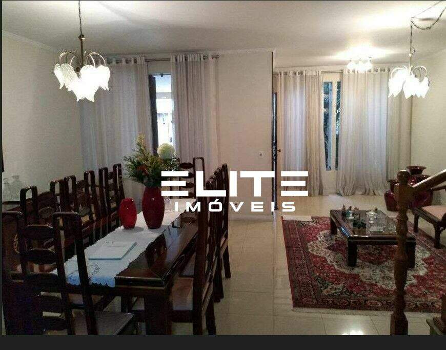 Sobrado à venda no Santa Teresinha: 