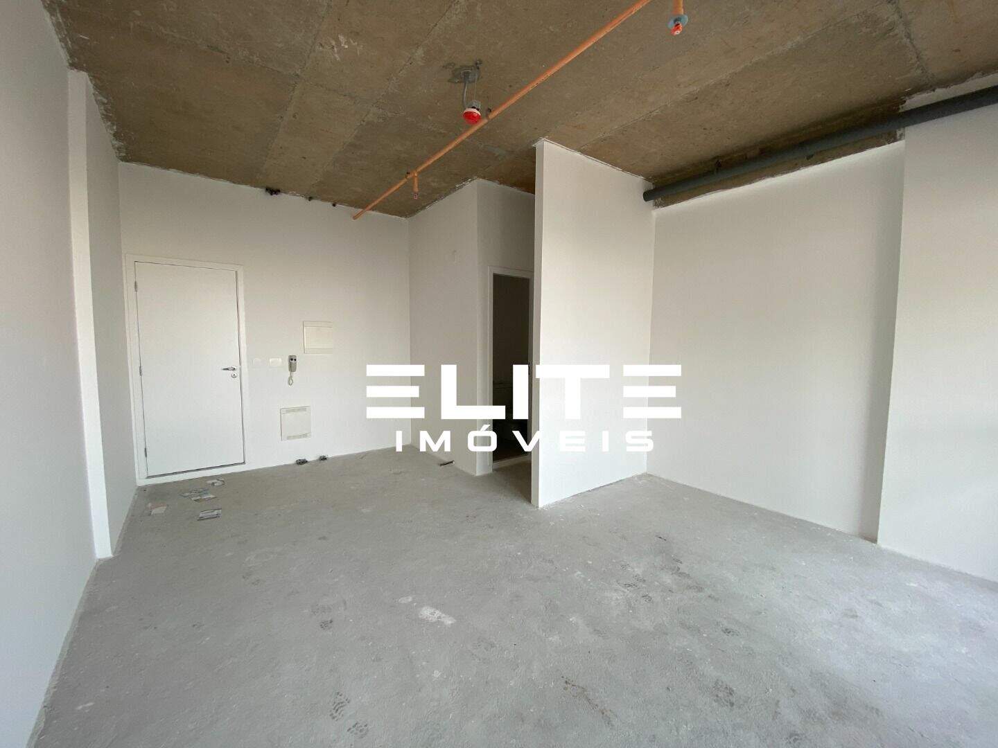 Sala à venda no Vila Baeta Neves: 