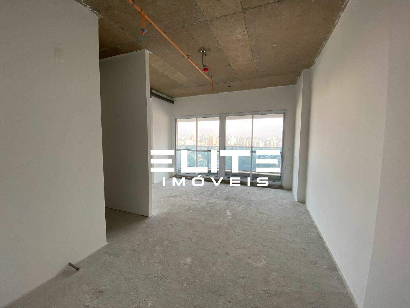 Sala à venda no Vila Baeta Neves: 