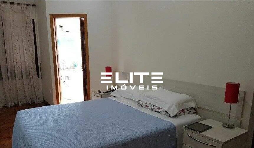 Sobrado à venda no Centro: 