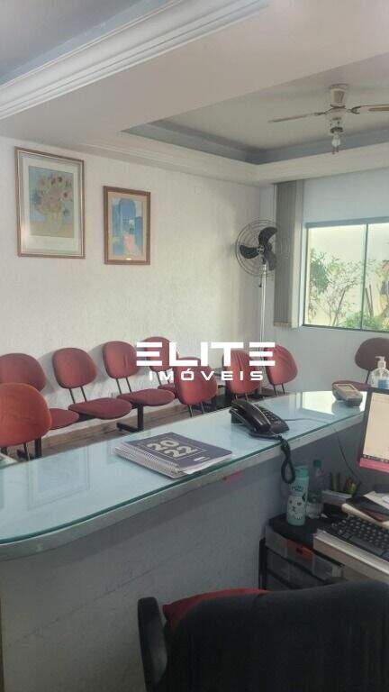 Sobrado à venda no Bairro Jardim: 