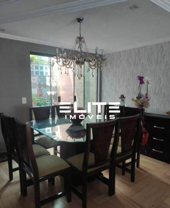 Sobrado à venda no Vila Scarpelli: 