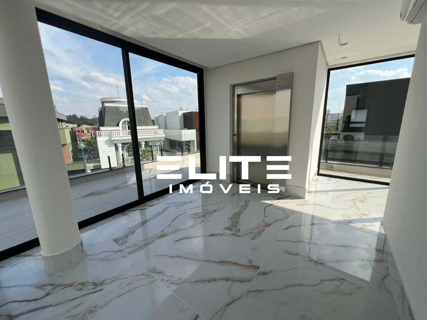 Sobrado à venda no Cerâmica: 