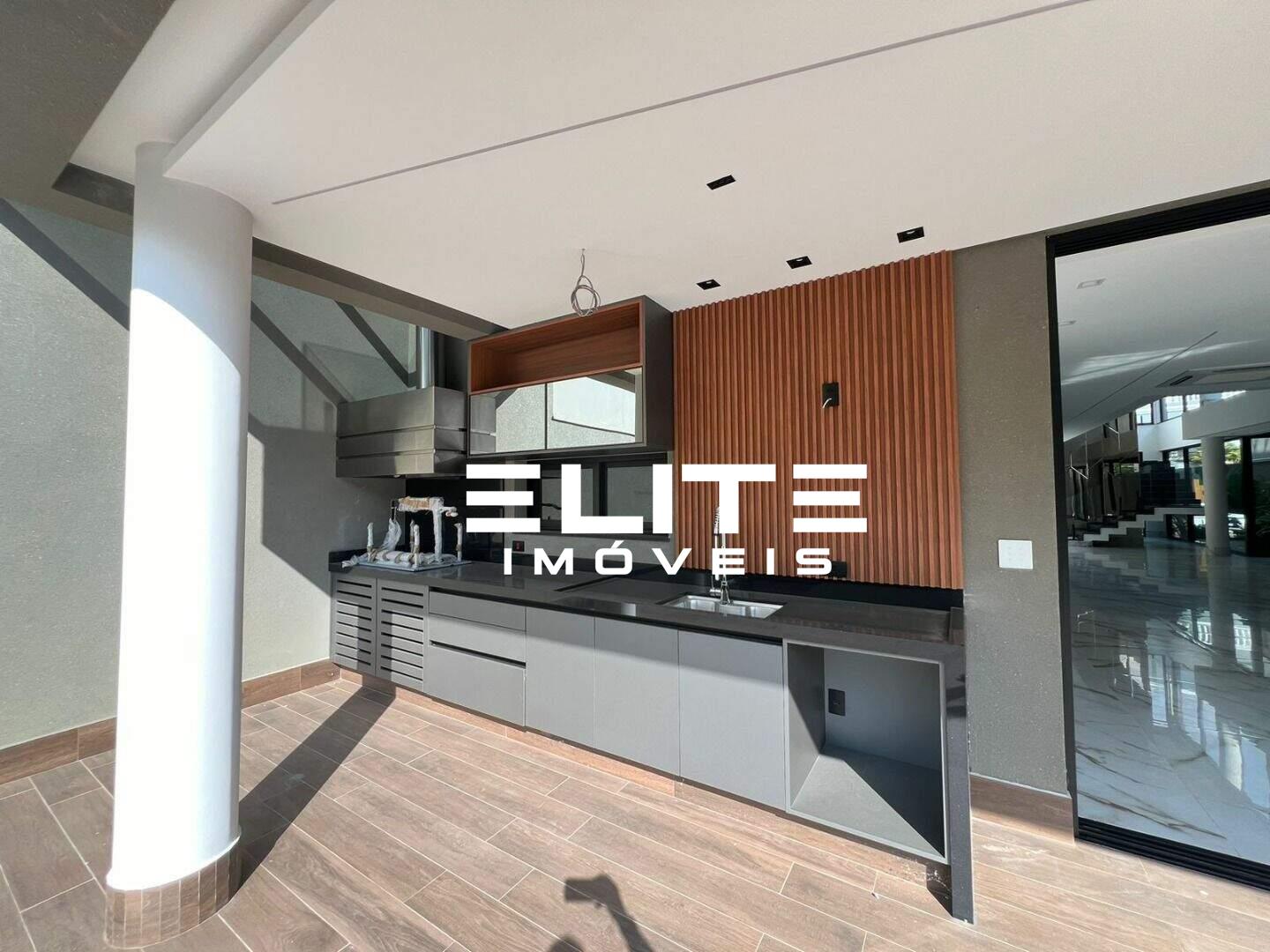 Sobrado à venda no Cerâmica: 