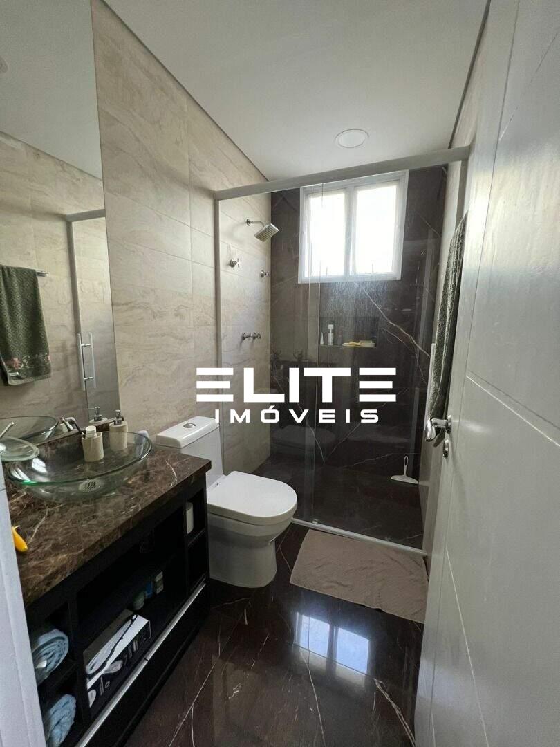 Sobrado à venda no Cerâmica: 