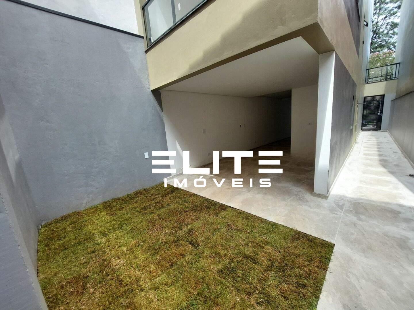 Sobrado à venda no Jardim Paraíso: 