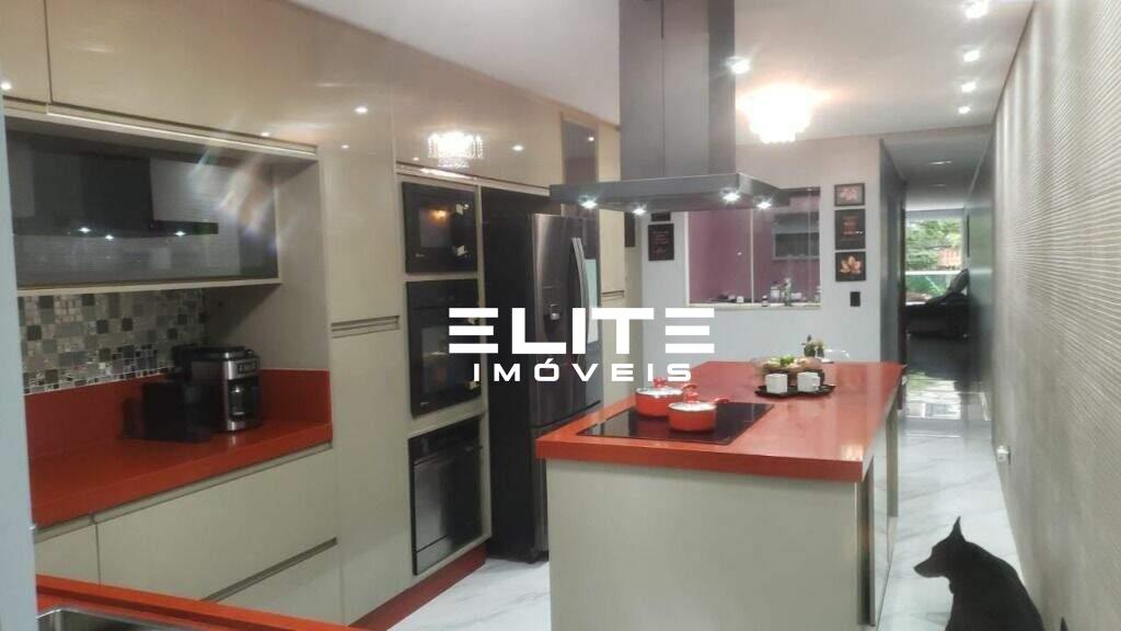 Sobrado à venda no Vila Valparaíso: 