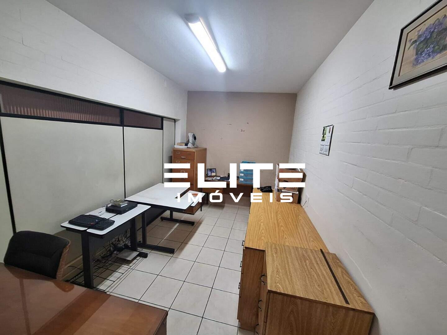 Sobrado à venda no Centro: 