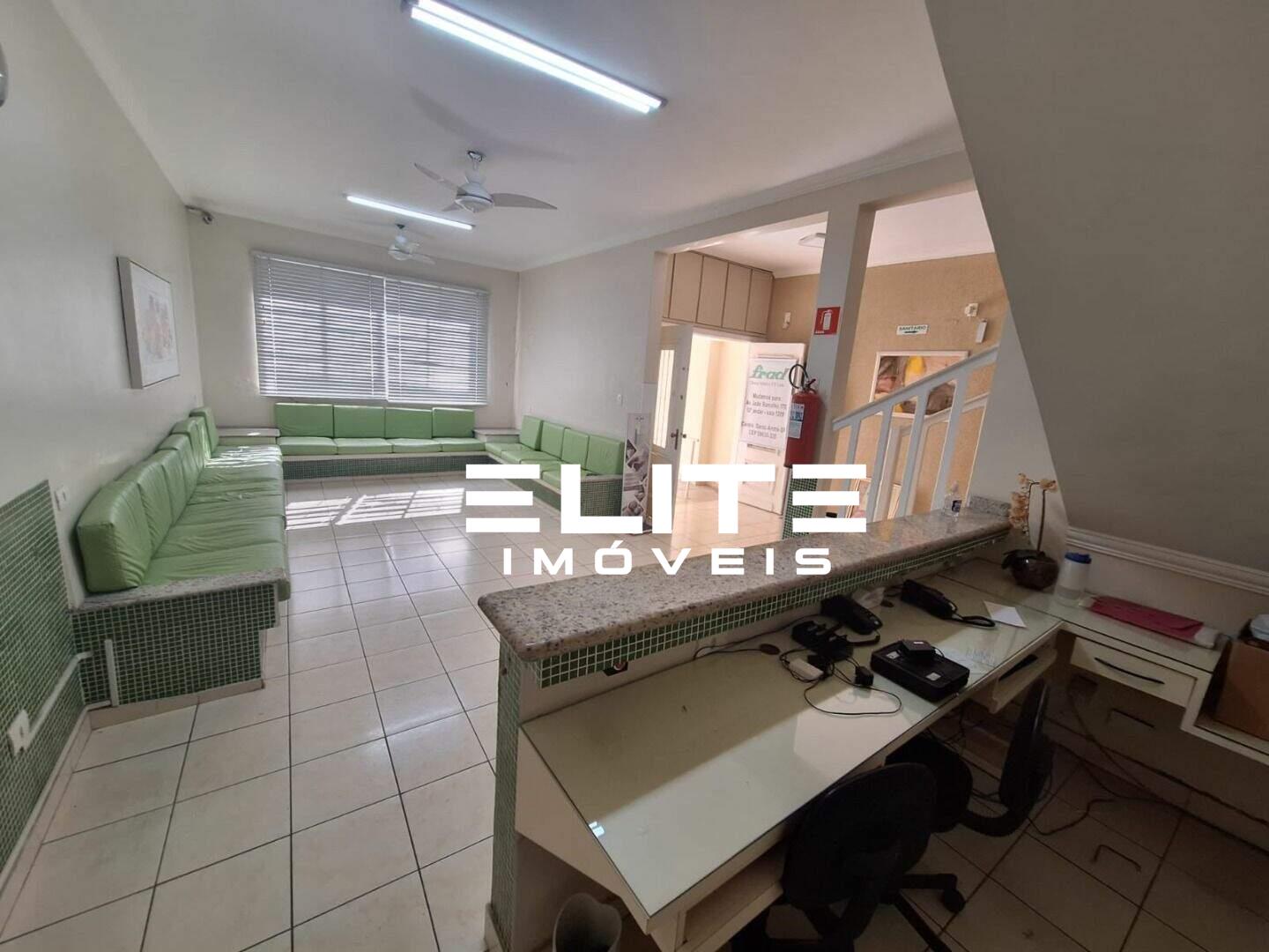 Sobrado à venda no Centro: 