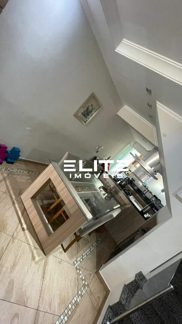 Sobrado à venda no Vila Alzira: 