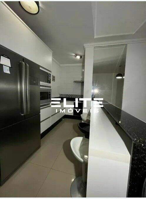 Apartamento à venda no Vila Eldízia: 